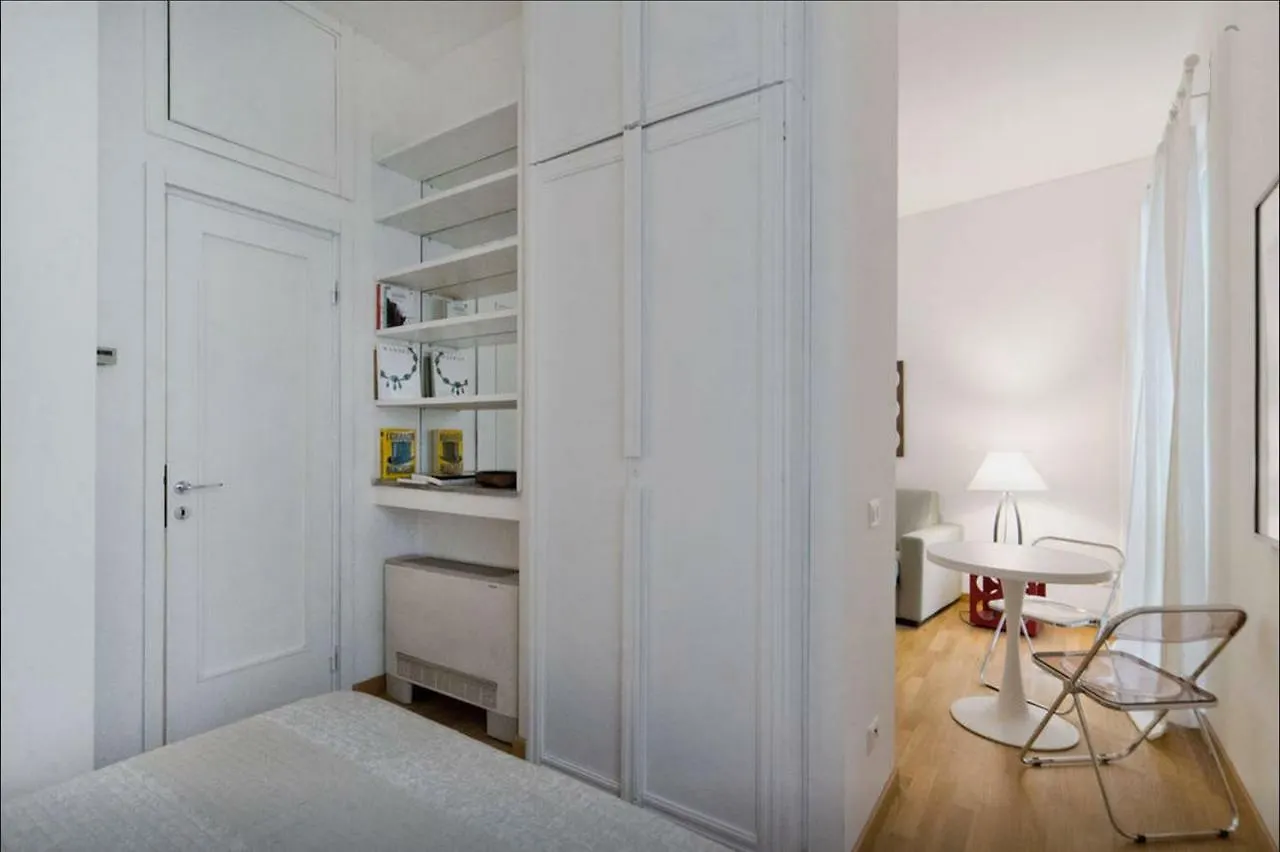 Brera - Fiori Chiari Charme Apartment Milán