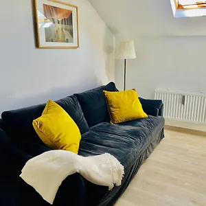 https://cozy-flat-near-moselle-remich.luxembourghotelsguide.com