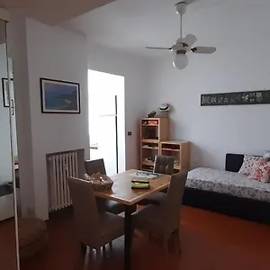 Apartment Da Pina, Mailand