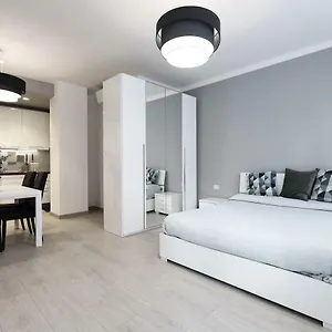 Apartment Center - Porta Romana, Mailand